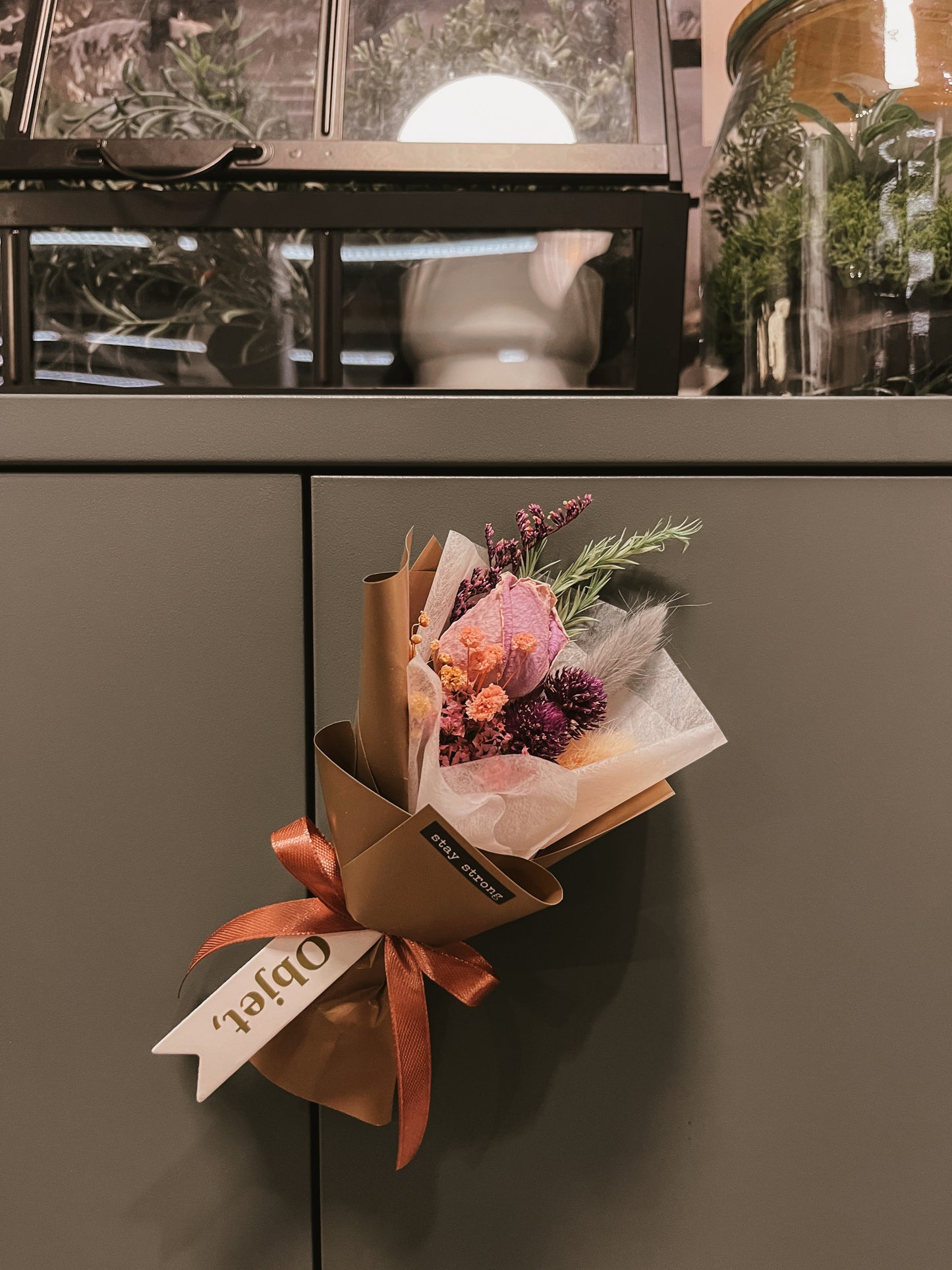 Dried rose mini bouquet