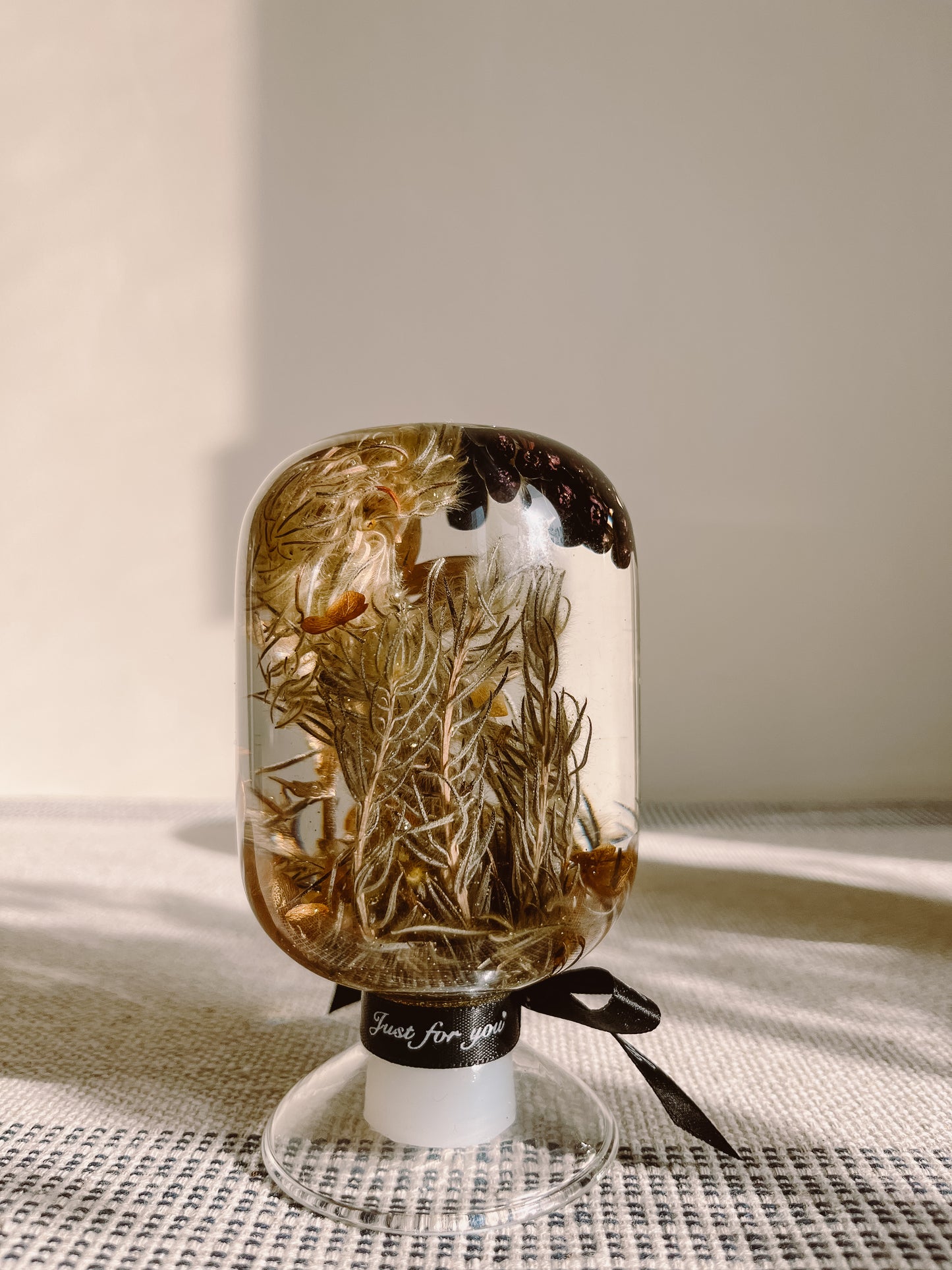 LED Light Crystal Ball #12 - Golden Phylica