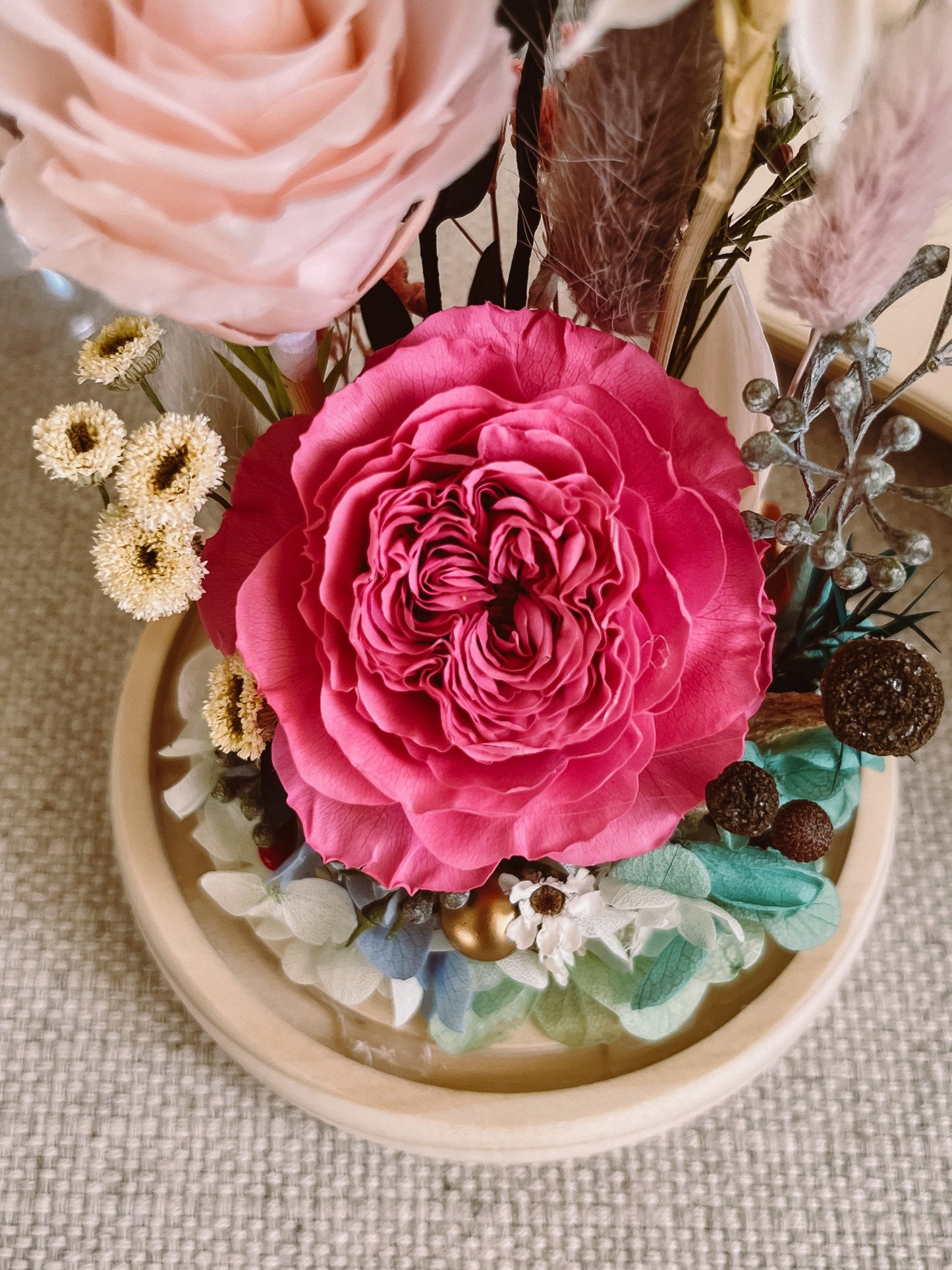 Preserved flower Glass Dome #21 - Daisy Garden (LED Base)